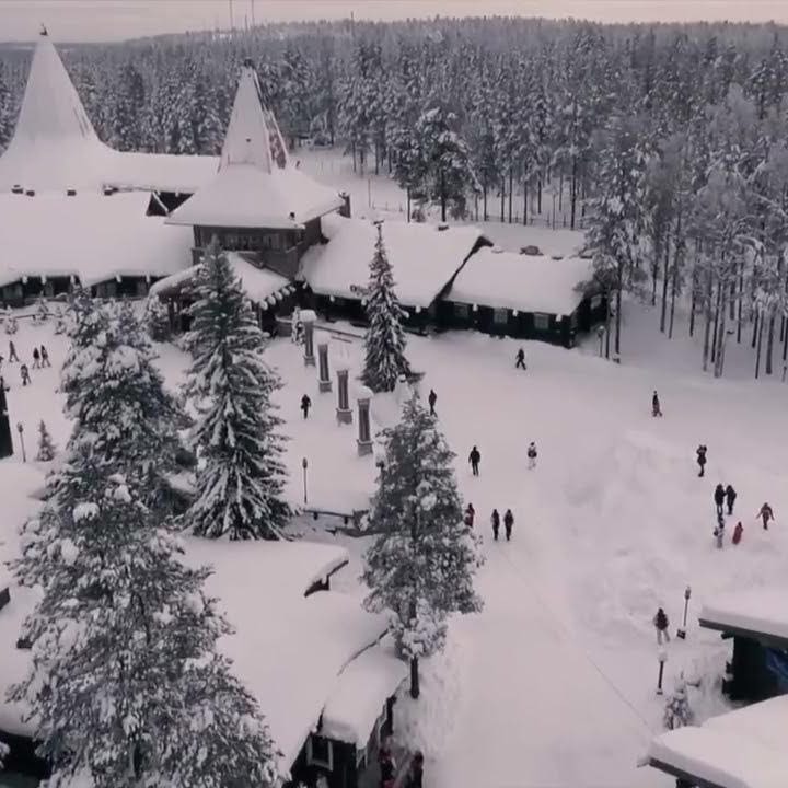 Bon vu qu’il fait encore chaud un petit morceaux de Noel pour vous rafraichir